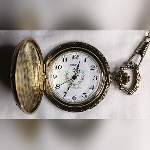 Vintage Geneva Mechanical Wind Up  Pocket Watch HUNTING DOGS Engraving